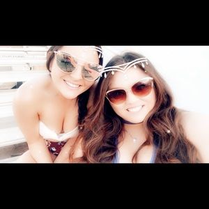 Meet your Posher, Samantha